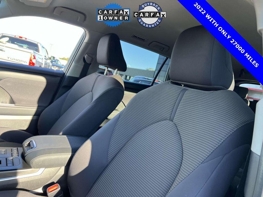 used 2022 Toyota Highlander car, priced at $32,325