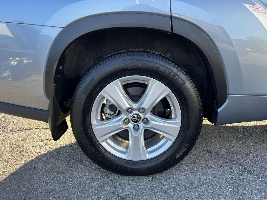 used 2022 Toyota Highlander car, priced at $32,990