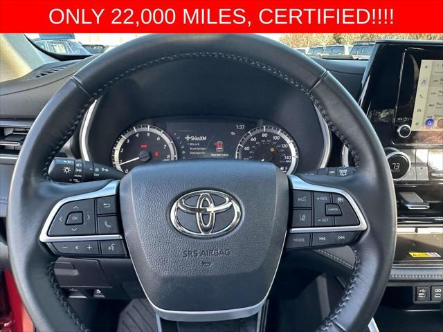 used 2023 Toyota Highlander car, priced at $39,500