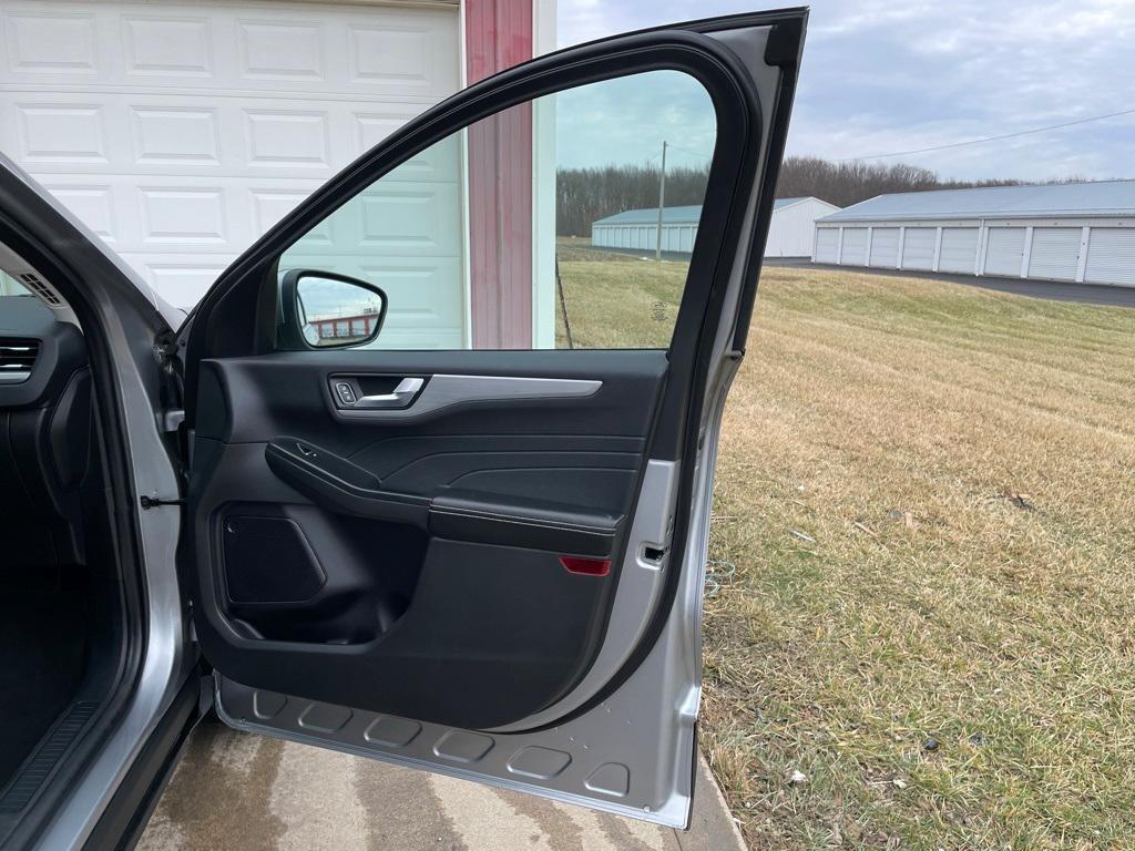 used 2024 Ford Escape car, priced at $35,905