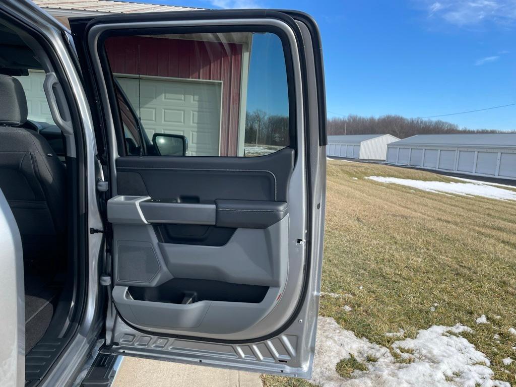 new 2024 Ford F-150 car, priced at $51,393