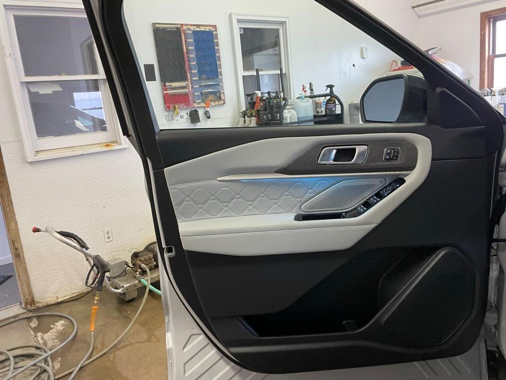 new 2025 Ford Explorer car, priced at $55,223