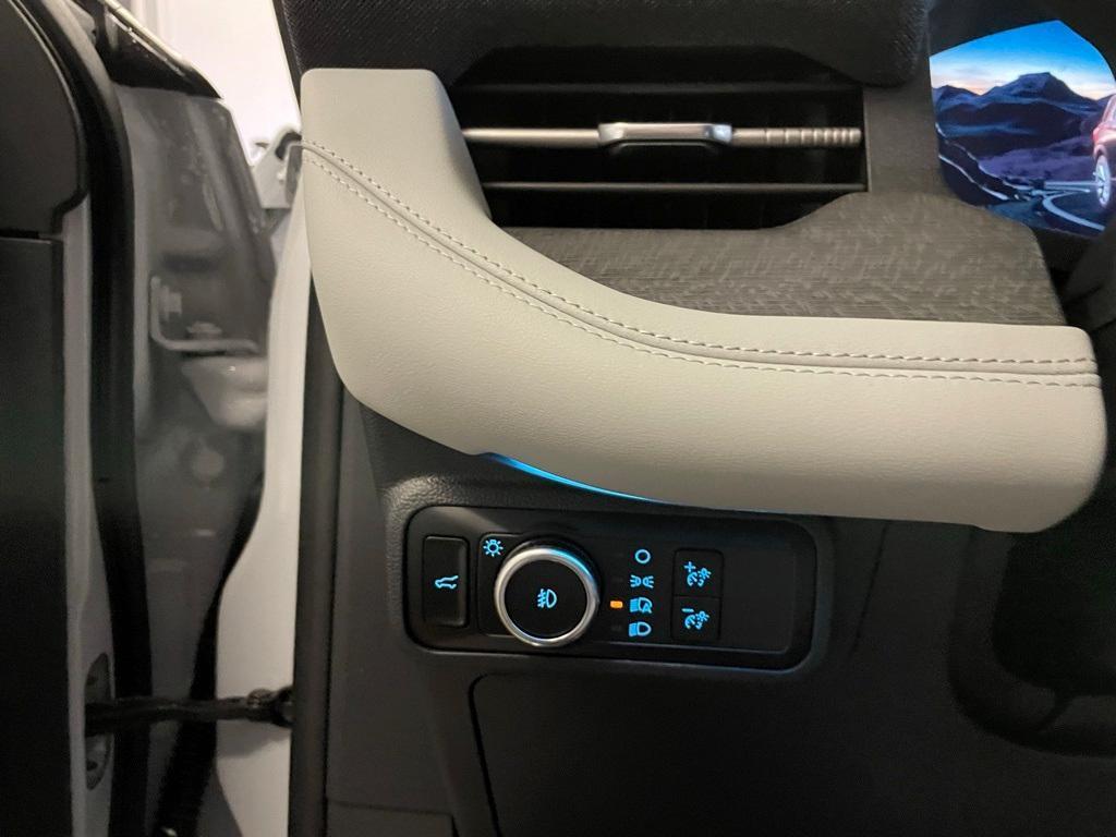 new 2025 Ford Explorer car, priced at $55,223