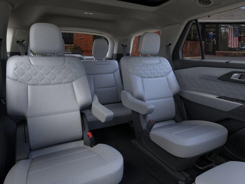 new 2025 Ford Explorer car, priced at $55,723