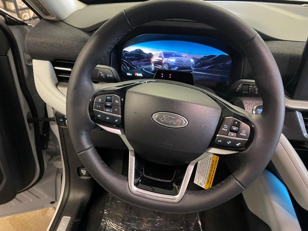 new 2025 Ford Explorer car, priced at $55,223