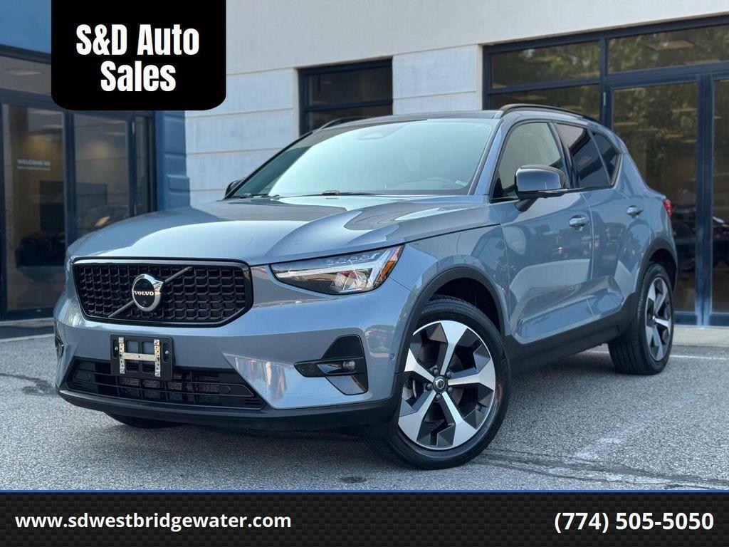 used 2023 Volvo XC40 car, priced at $26,991