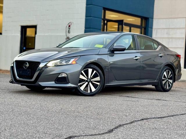 used 2022 Nissan Altima car, priced at $17,567