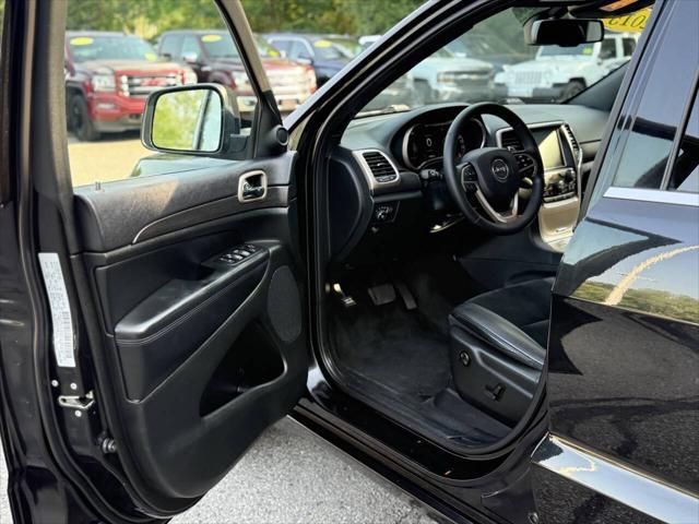 used 2015 Jeep Grand Cherokee car, priced at $12,991