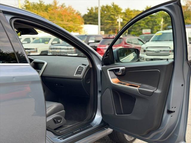 used 2017 Volvo XC60 car, priced at $12,789