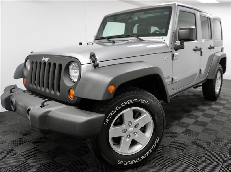 used 2013 Jeep Wrangler Unlimited car, priced at $17,580