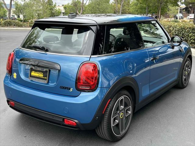 used 2022 MINI Hardtop car, priced at $17,990