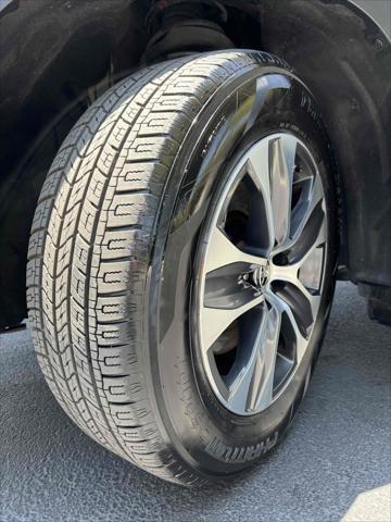 used 2023 Toyota Highlander car, priced at $36,500
