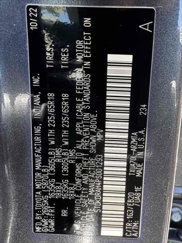 used 2023 Toyota Highlander car, priced at $36,500