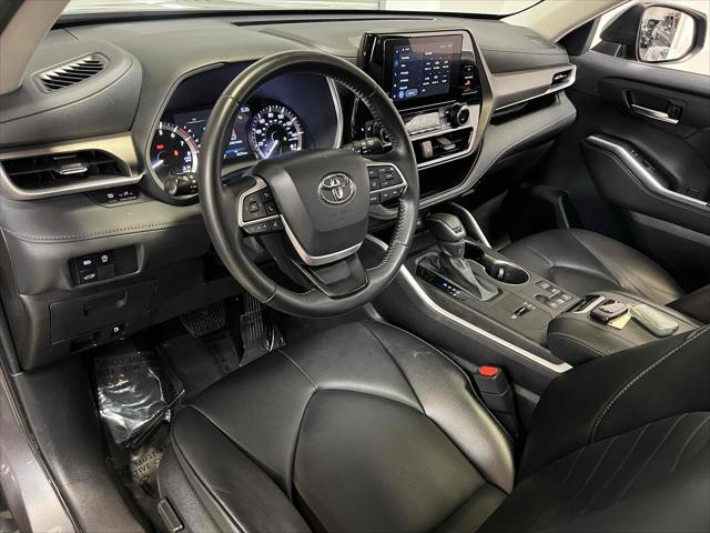 used 2023 Toyota Highlander car, priced at $36,500
