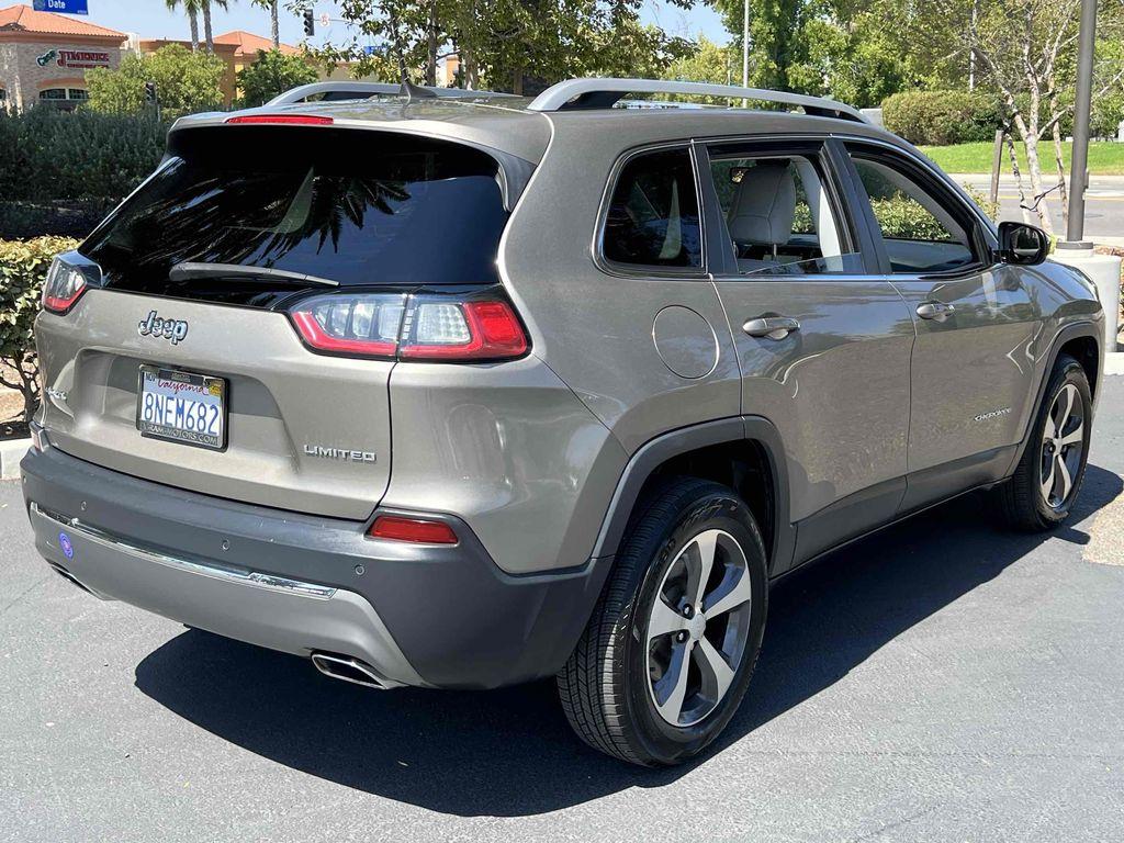 used 2019 Jeep Cherokee car, priced at $11,900
