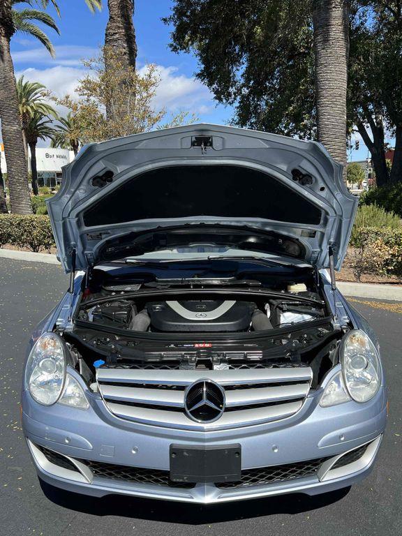 used 2007 Mercedes-Benz R-Class car, priced at $8,500