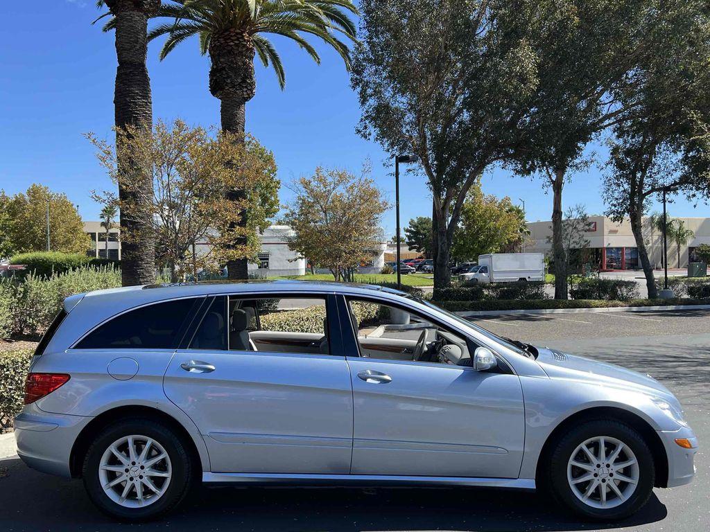used 2007 Mercedes-Benz R-Class car, priced at $8,500