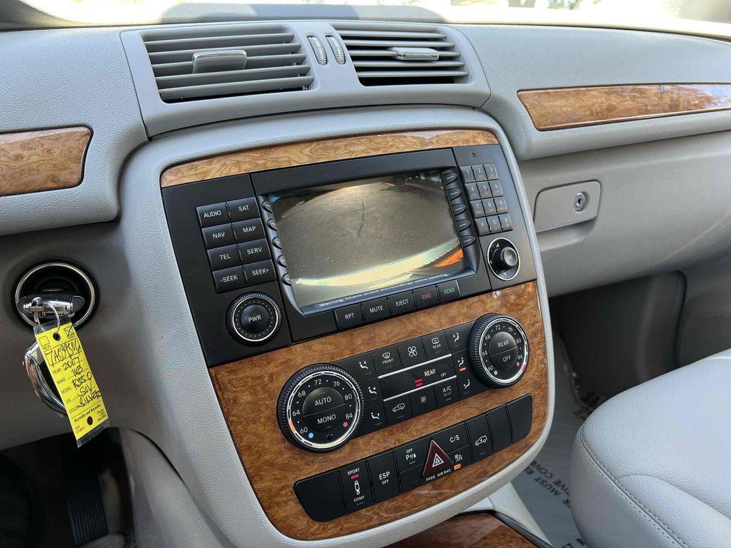 used 2007 Mercedes-Benz R-Class car, priced at $8,500