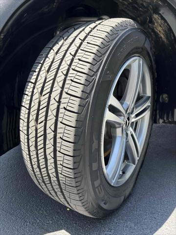 used 2022 Mercedes-Benz GLC 300 car, priced at $23,690