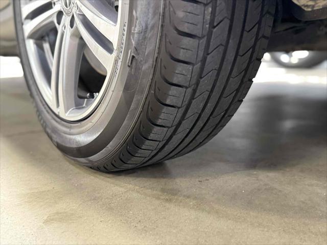 used 2022 Mercedes-Benz GLC 300 car, priced at $23,690