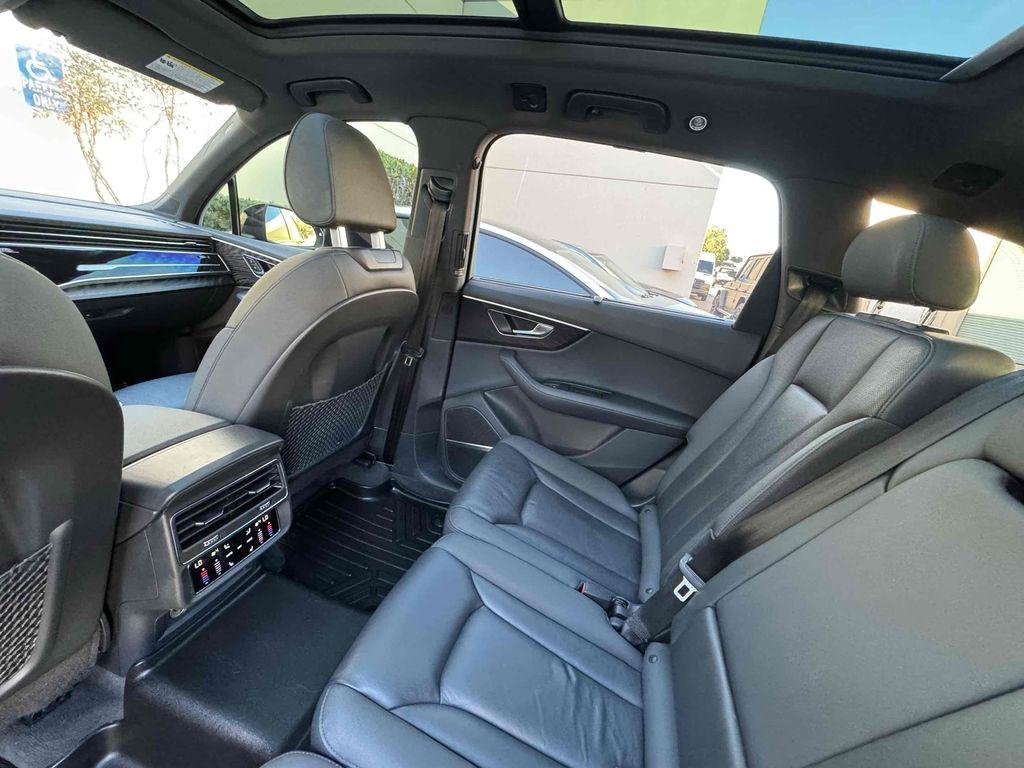 used 2021 Audi Q7 car, priced at $28,900