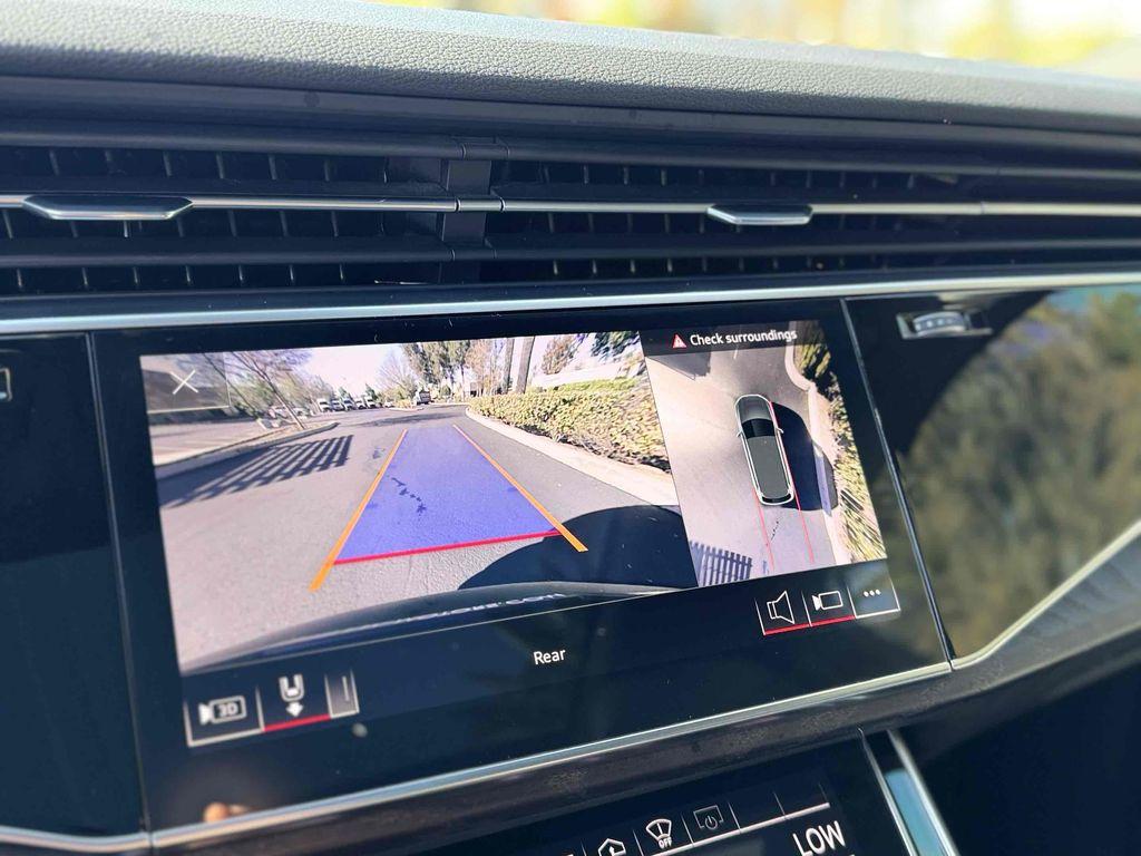 used 2021 Audi Q7 car, priced at $28,900