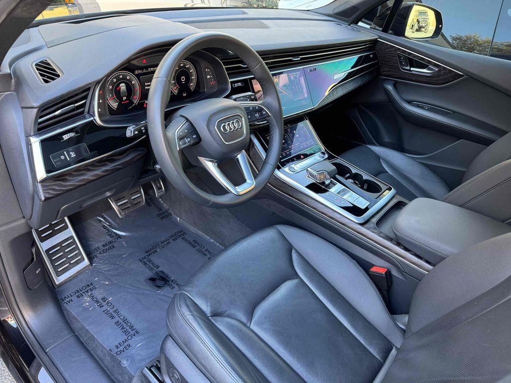 used 2021 Audi Q7 car, priced at $28,900