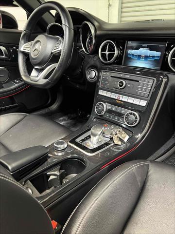 used 2020 Mercedes-Benz SLC 300 car
