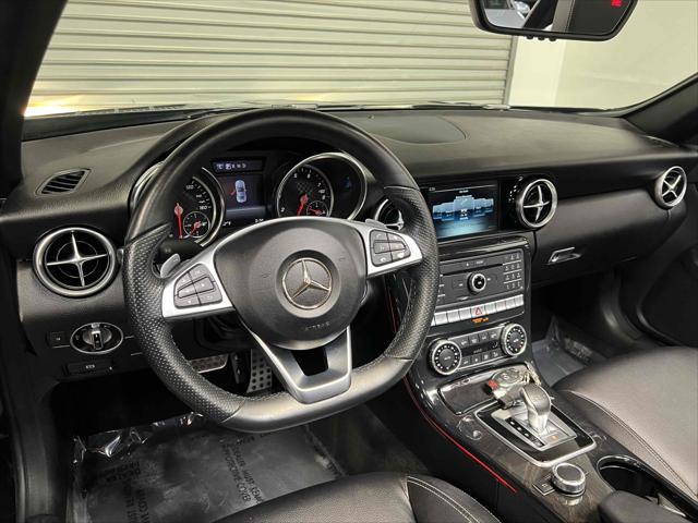 used 2020 Mercedes-Benz SLC 300 car