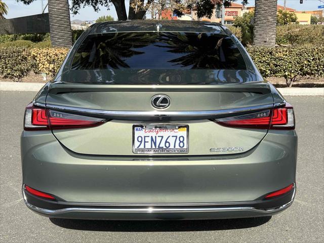 used 2023 Lexus ES 300h car, priced at $34,900