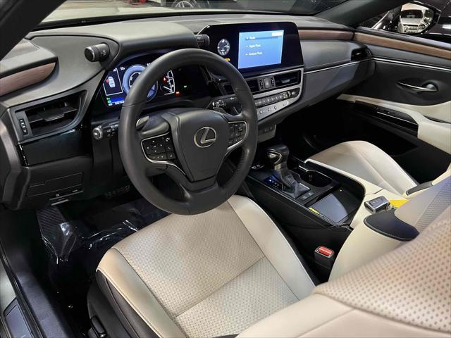 used 2023 Lexus ES 300h car, priced at $34,900