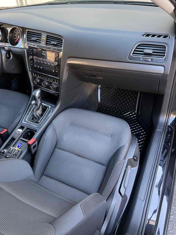 used 2018 Volkswagen e-Golf car, priced at $9,500