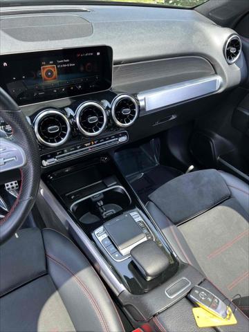used 2020 Mercedes-Benz GLB 250 car, priced at $20,990