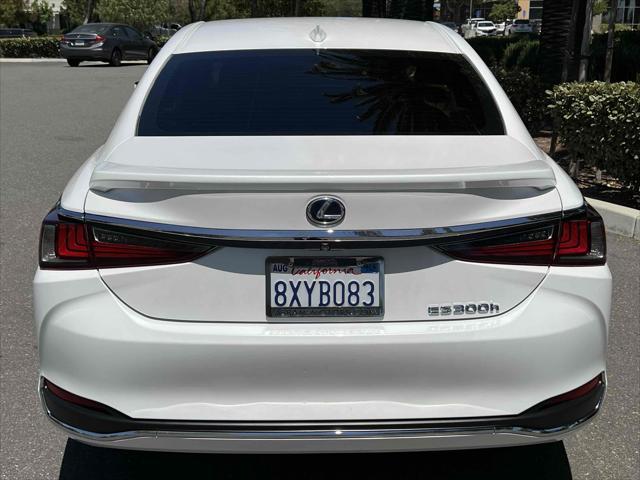 used 2021 Lexus ES 300h car, priced at $31,500