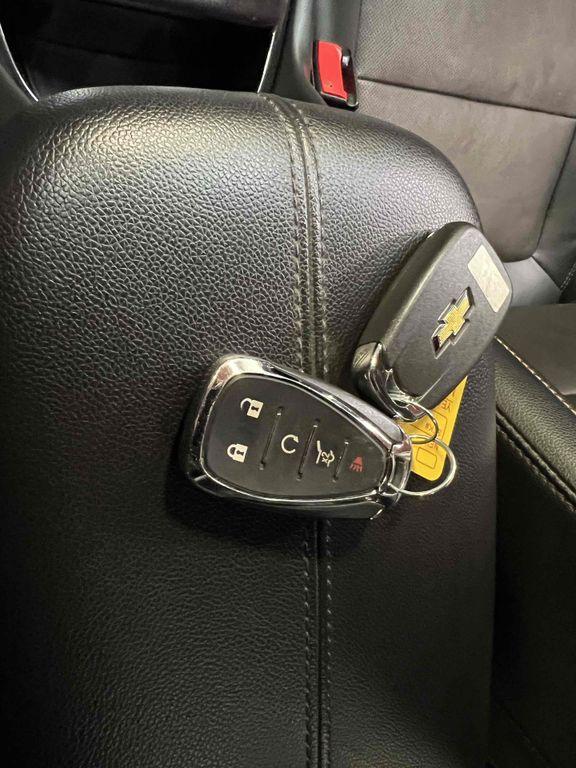 used 2022 Chevrolet Equinox car, priced at $21,990