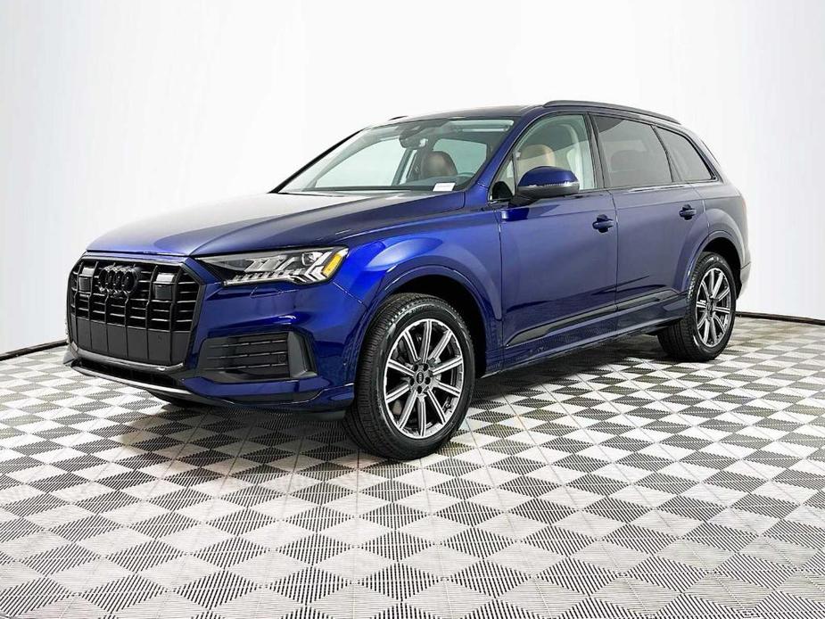 new 2024 Audi Q7 car, priced at $70,955