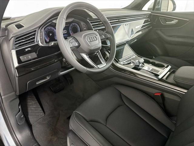 new 2025 Audi Q7 car, priced at $71,720