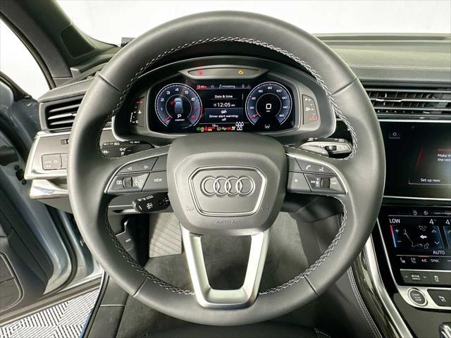 new 2025 Audi Q7 car, priced at $71,720