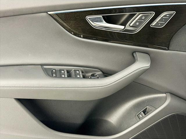 new 2025 Audi Q8 car, priced at $86,325