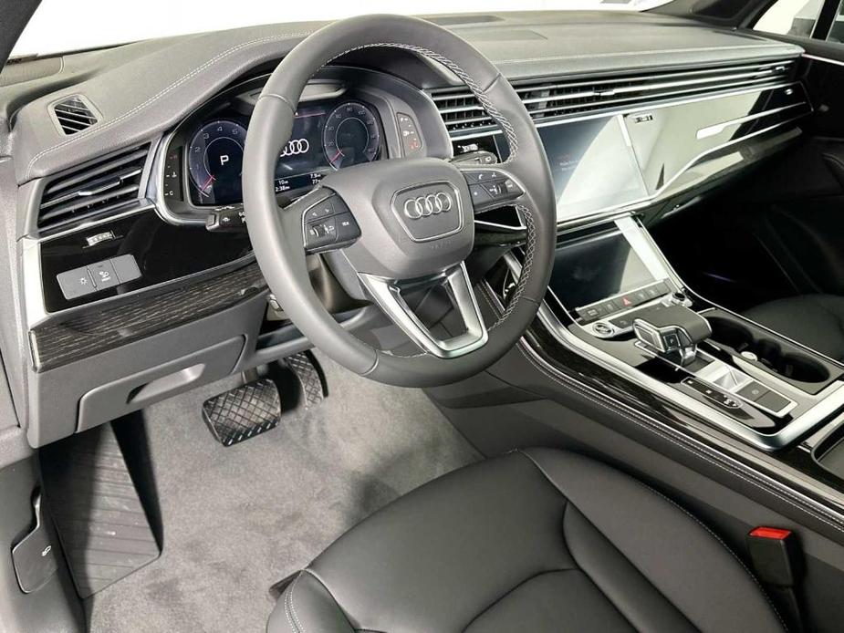 new 2025 Audi Q7 car, priced at $68,820