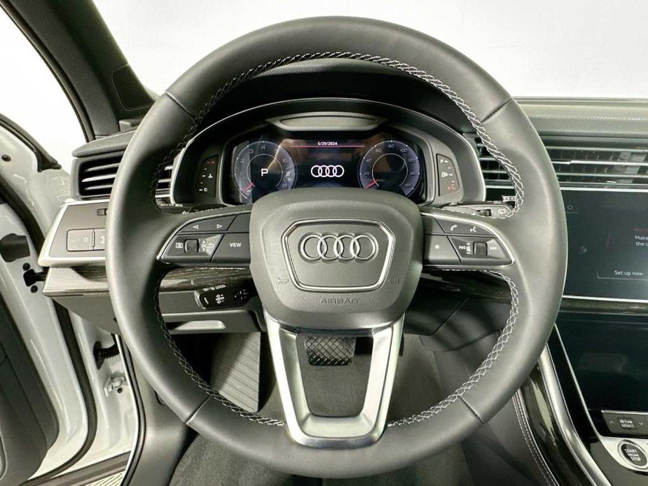 new 2025 Audi Q7 car, priced at $68,820