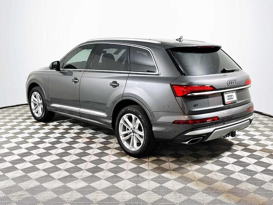 new 2025 Audi Q7 car, priced at $70,220