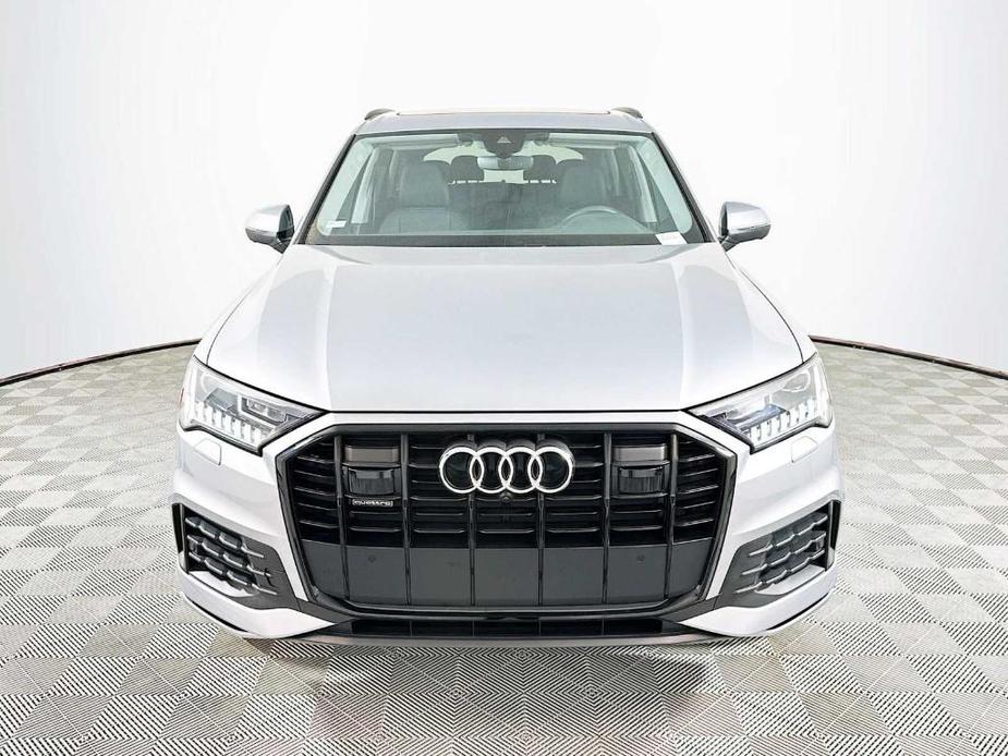 used 2024 Audi Q7 car, priced at $59,900