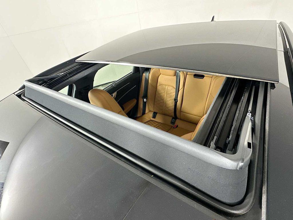 new 2025 Audi RS 6 Avant car, priced at $143,390
