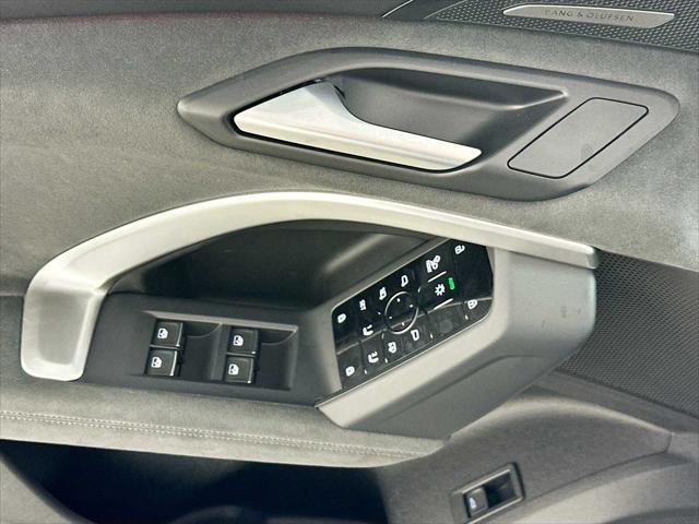 new 2025 Audi SQ5 car, priced at $74,050