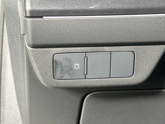 used 2022 Audi e-tron car, priced at $34,900