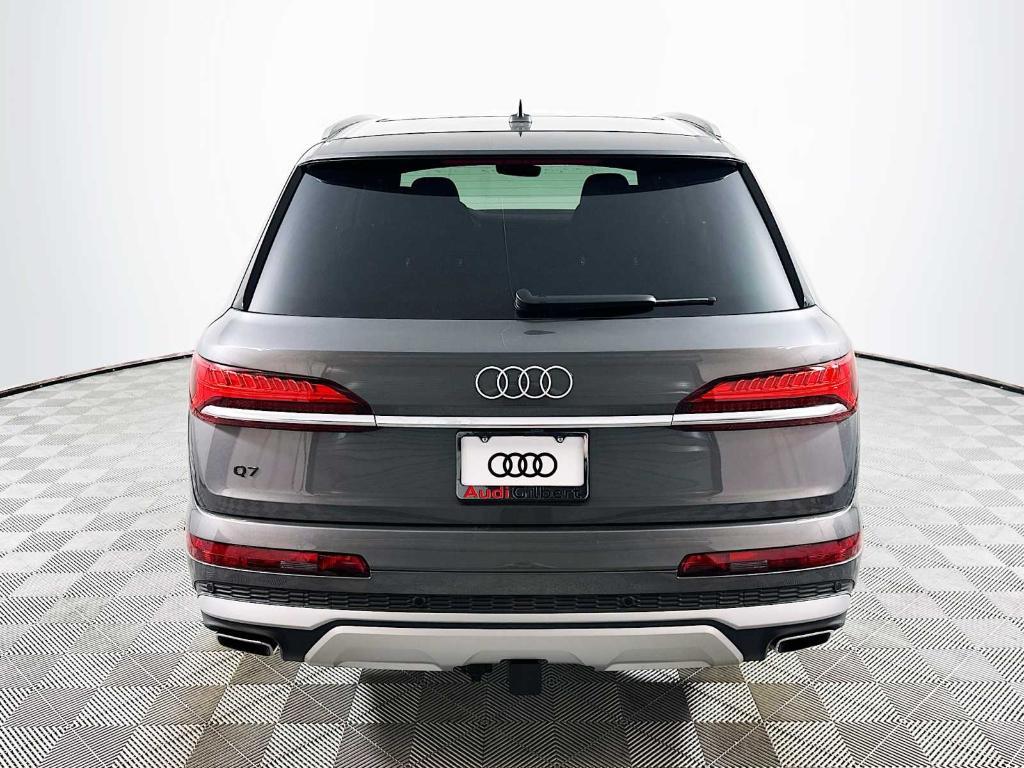 new 2025 Audi Q7 car, priced at $75,545