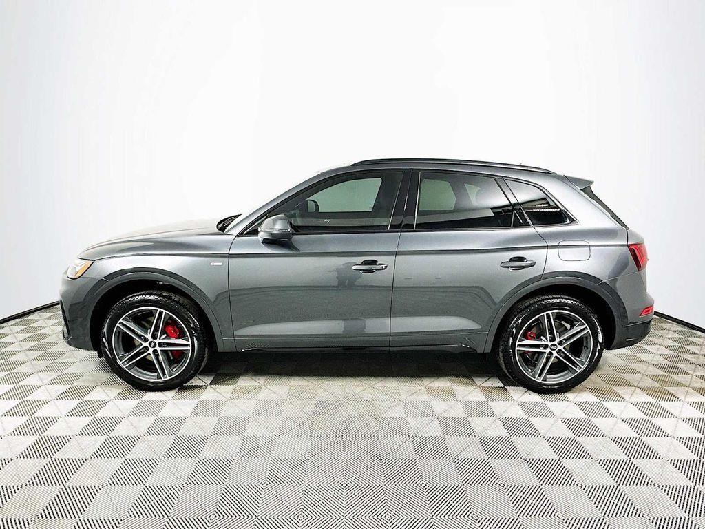 new 2025 Audi Q5 car, priced at $59,660