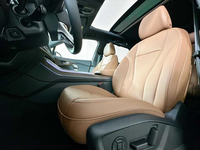 new 2025 Audi Q7 car, priced at $78,860