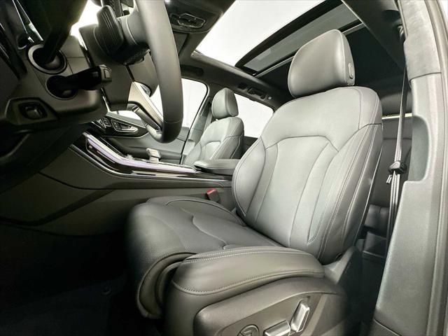 new 2025 Audi Q7 car, priced at $87,160